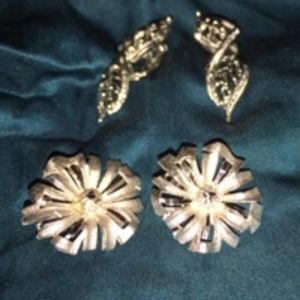 Earrings silver tone metal